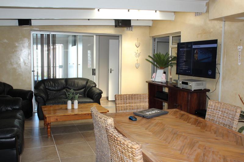 4 Bedroom Property for Sale in Richmond Estate Western Cape